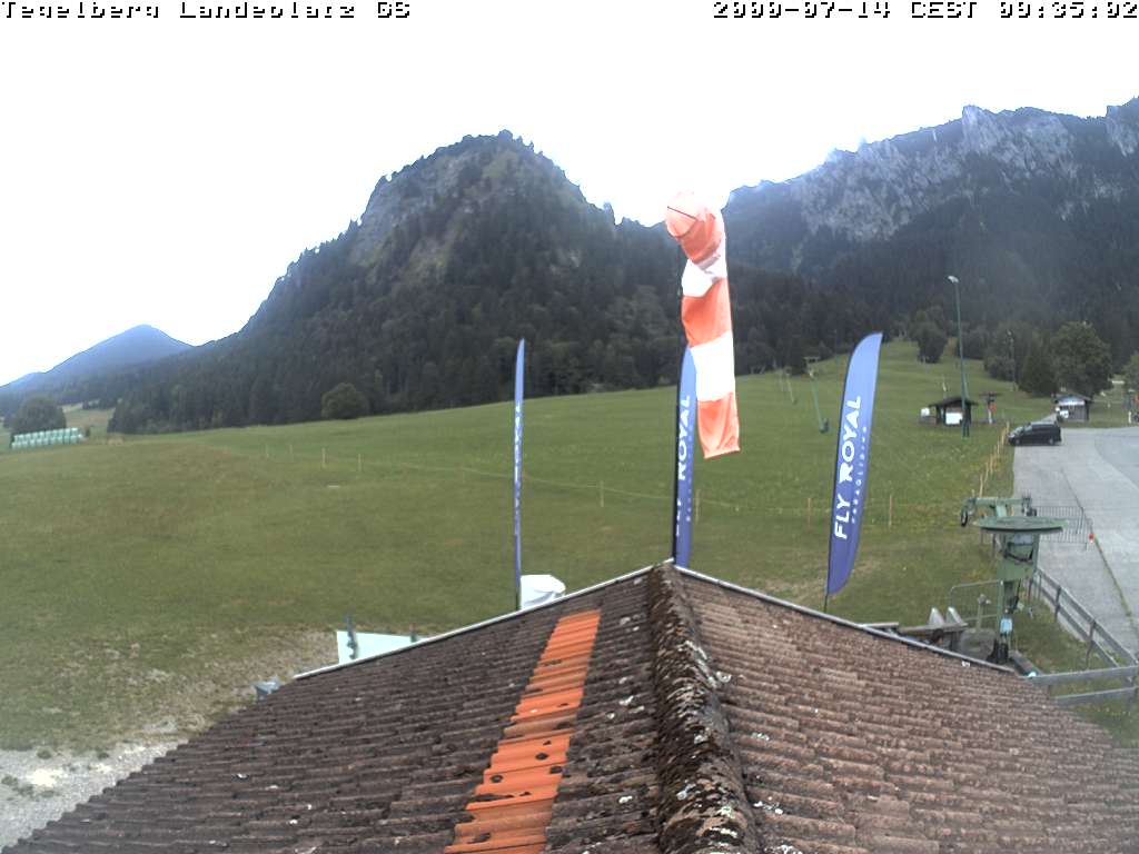 Webcam Falkenlift und Gleitschirmlandeplatz Tegelbergbahn